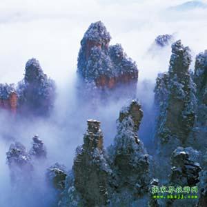 單獨(dú)成團(tuán)H線：張家界、天子山、寶峰湖、天門(mén)山、鳳凰古城純玩四晚五日游